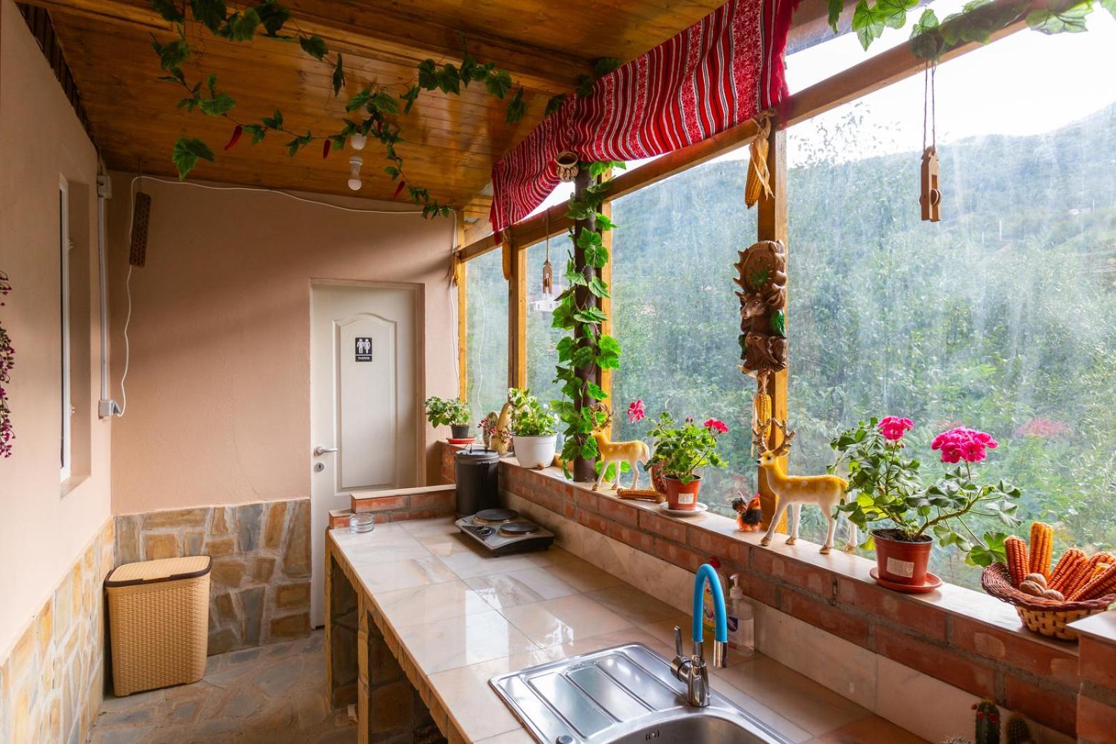 Casa Vio Guest House Nehoiu Bagian luar foto